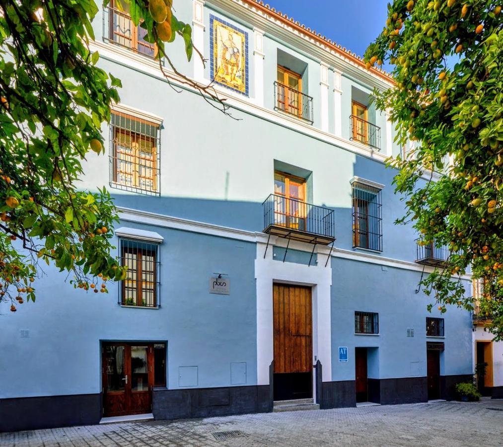 Palacio Del Siglo XVII Frente A Los Jardines De Murillo Séville Extérieur photo